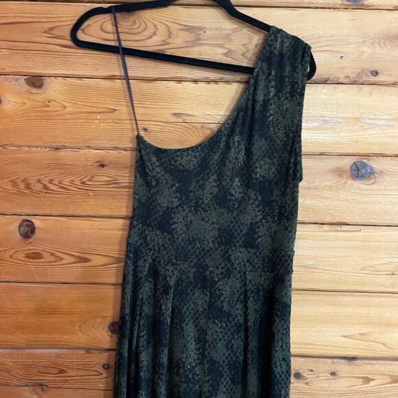 FREE PEOPLE Maya Asymmetrical Animal Print Green Black Jumpsuit Women’s Medium - Picture 6 of 8